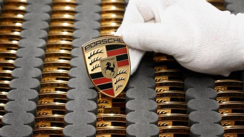 Porsche bleibt die grösste Short-Wette im Dax – neuer Favorit im breiten Markt